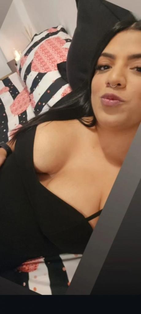 658493803: Chica busca chico en Madrid