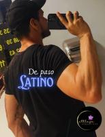 668564113: Chico busca chica en Cádiz