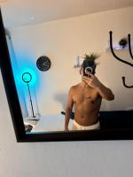 604198420: Chica busca chico en Barcelona