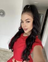 671078614: Chica busca chico en Barcelona