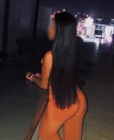 613956757: Chica busca chico en Barcelona