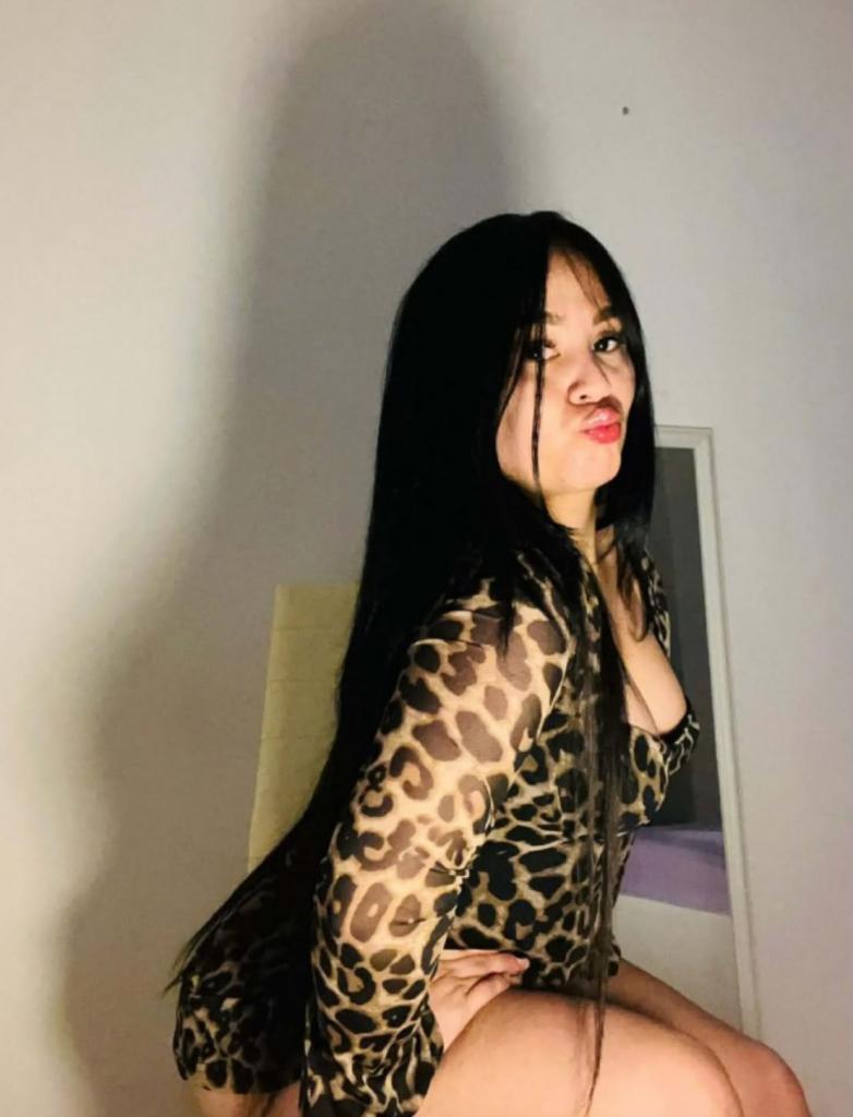 607886120: Chica busca chico en Murcia