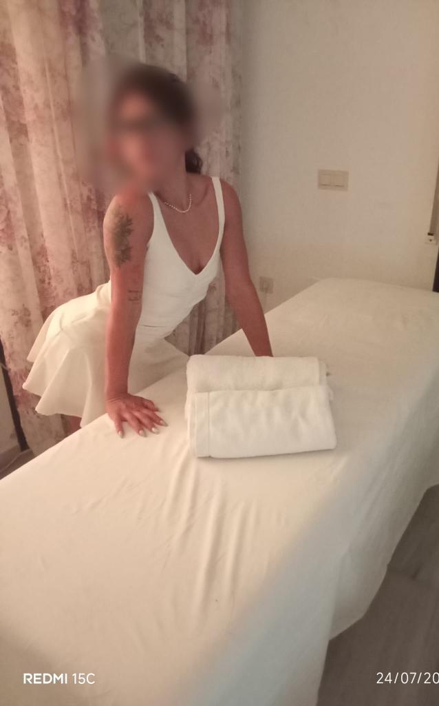 643014311: Chica busca chico en Málaga