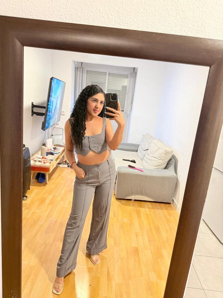 Chica busca chico en Murcia: Chica busca chico