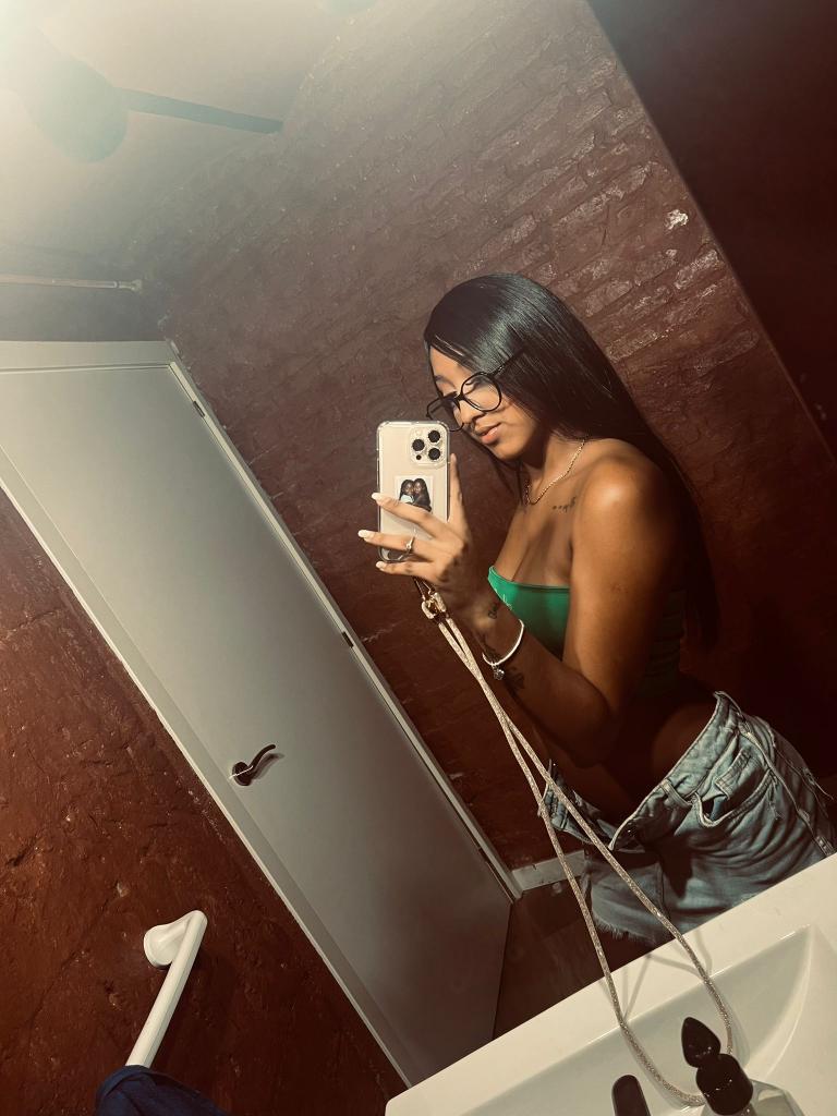 Chica busca chico en Mallorca: 