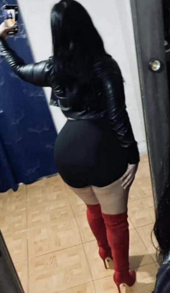 Chica busca chico en Granada: 