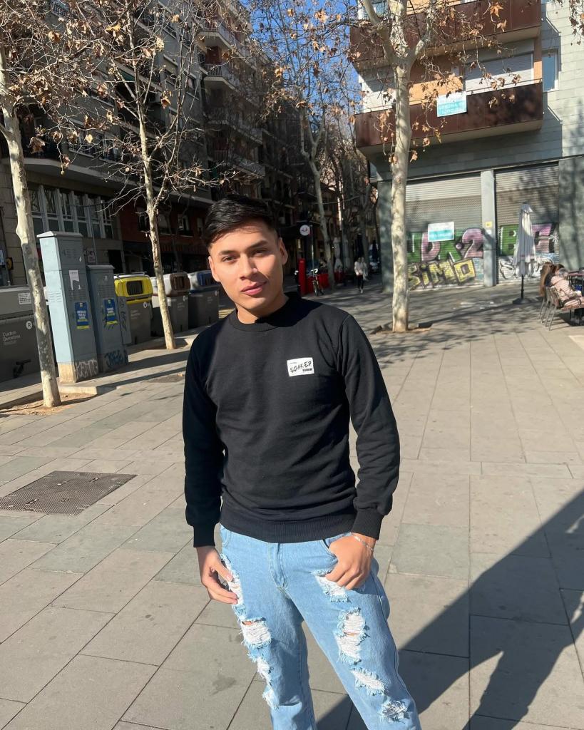 631232992: Chico busca chica en Valencia