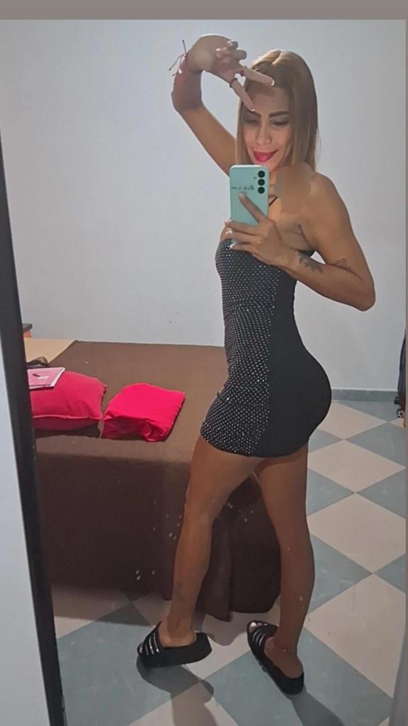 Chica busca chico en Cádiz: 