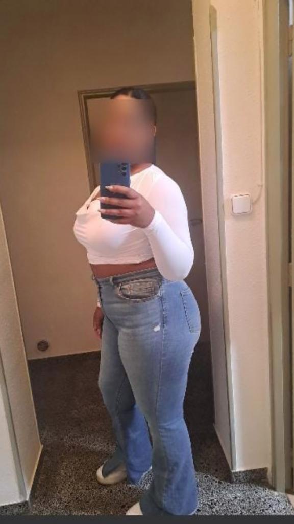 Chica busca chico en Gerona: 