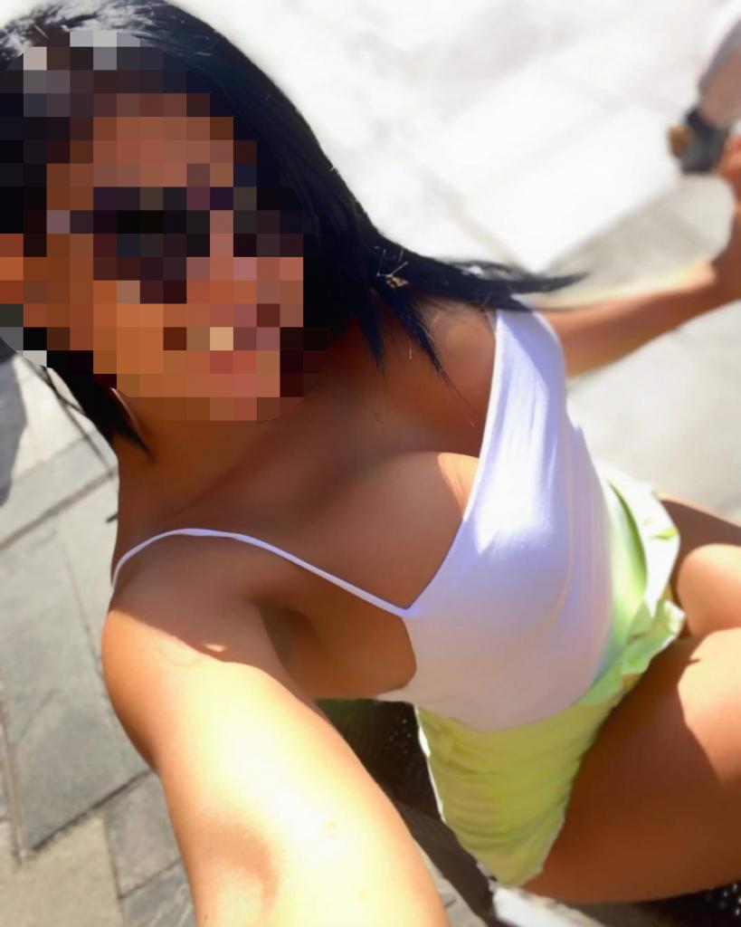 603989510: Chica busca chico en Barcelona