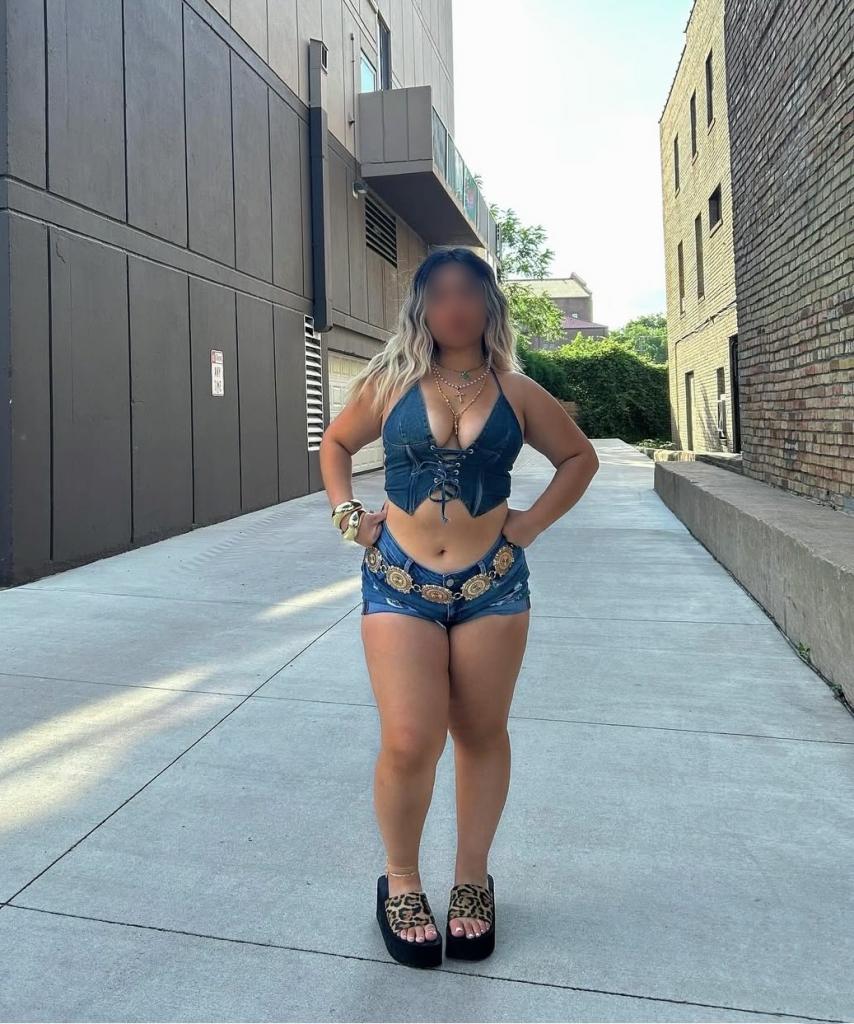 Chica busca chico en Sevilla: 