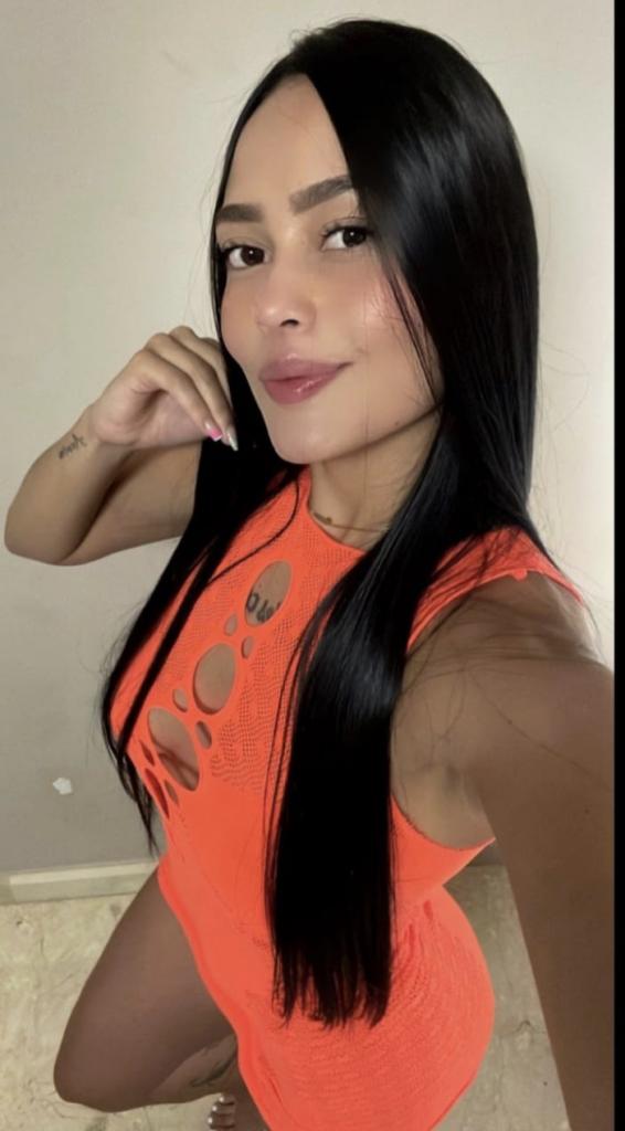 Chica busca chico en Cádiz: 