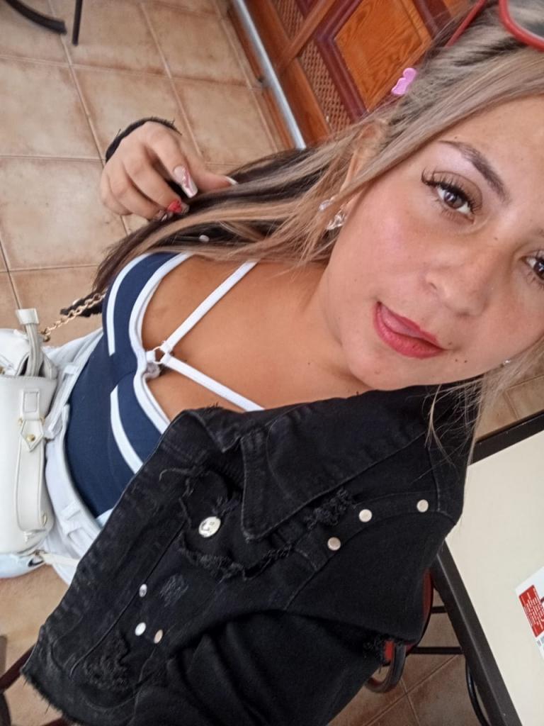 Chica busca chico en Tenerife: 