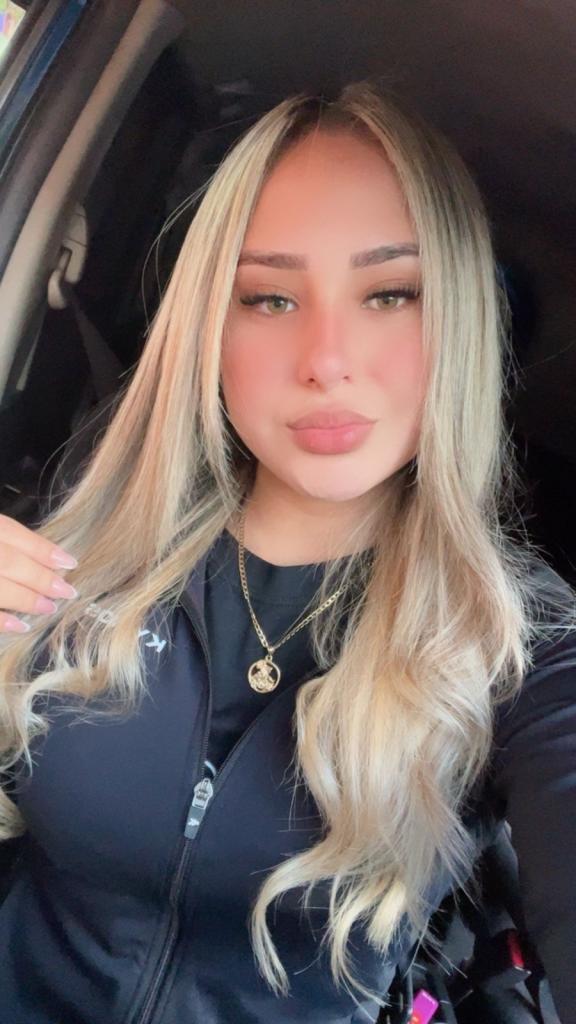 674051568: Chica busca chico en Barcelona