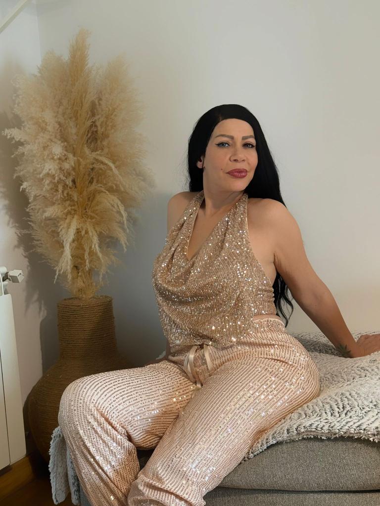 Chica busca chico en Madrid: 