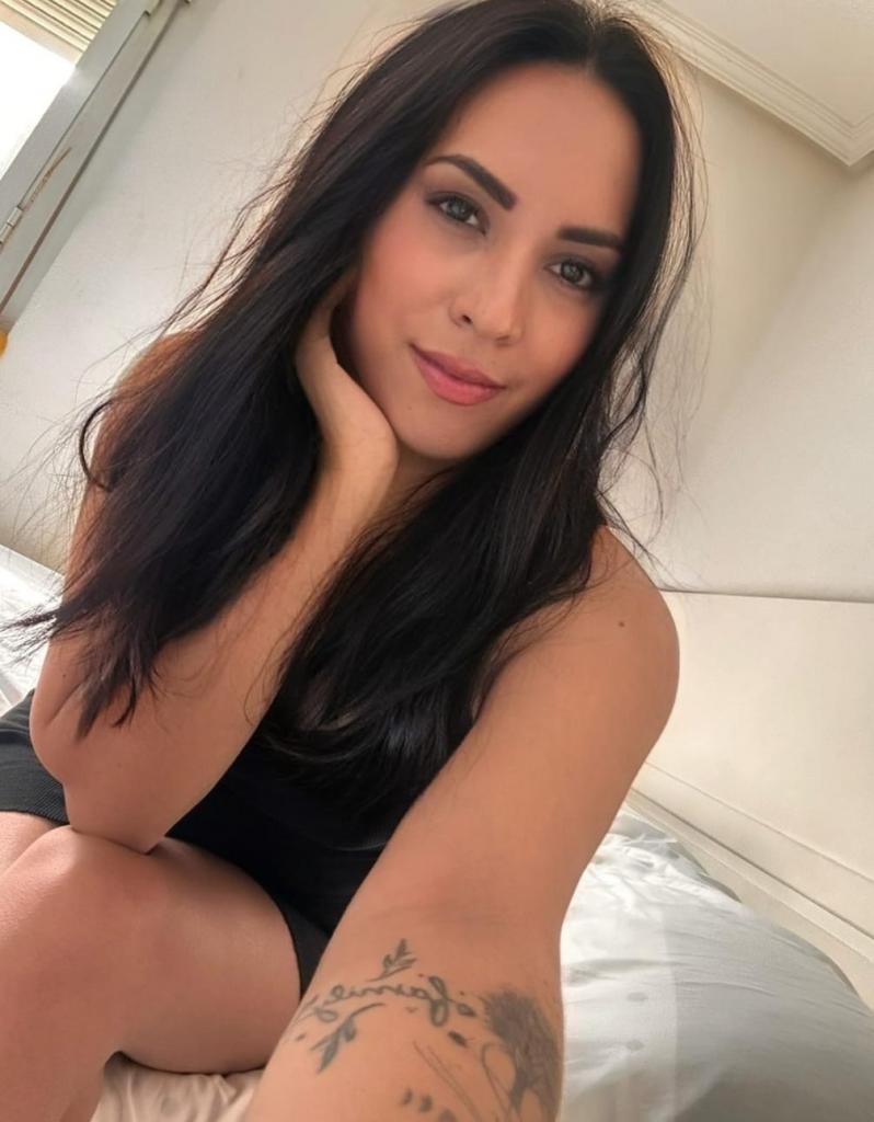 614259667: Chica busca chico en Cádiz