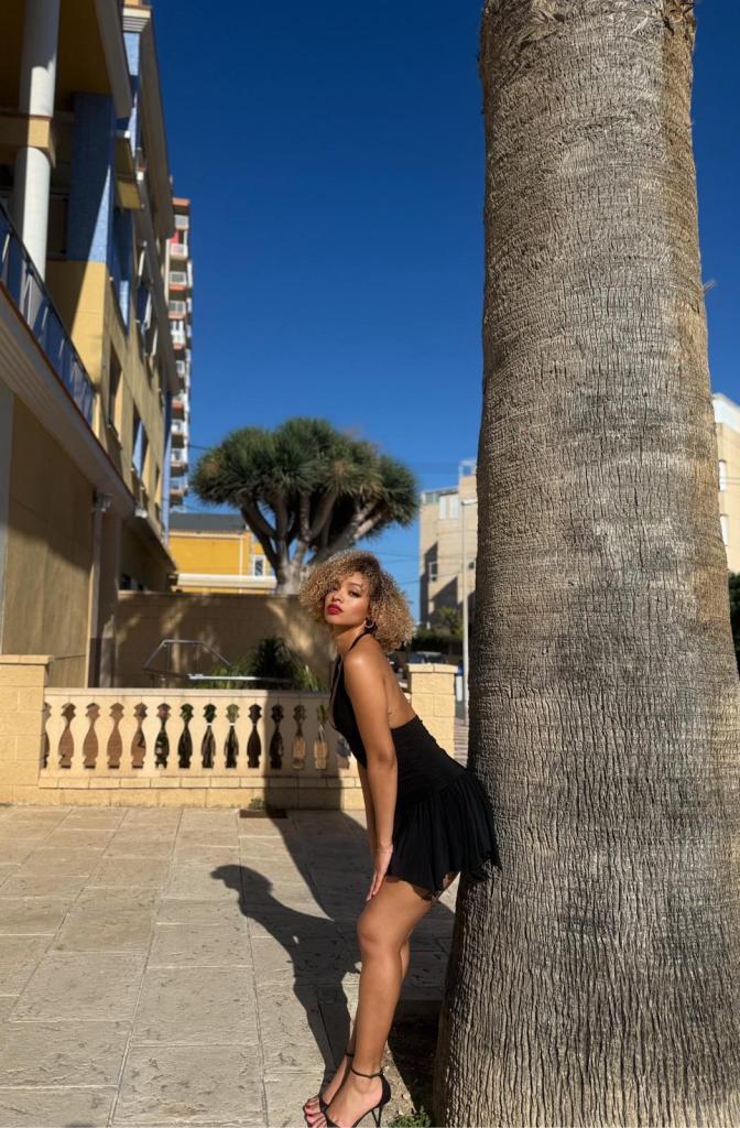 Chica busca chico en Mallorca: 