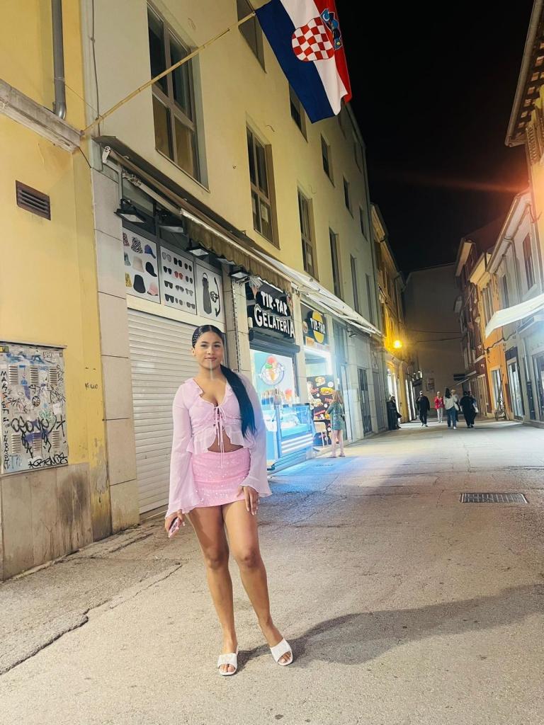 Chica busca chico en Madrid: 