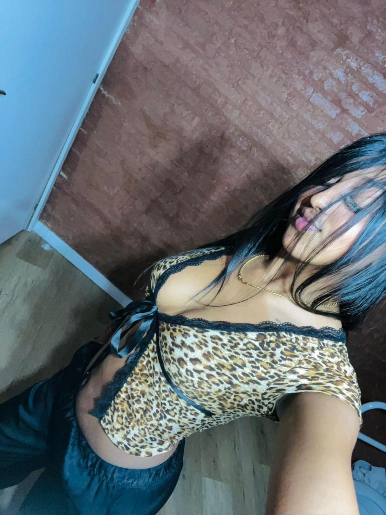612218654: Chica busca chico en Mallorca