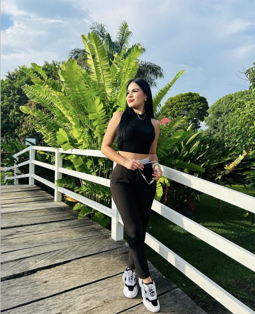 602083225: Chica busca chico en La Coruña