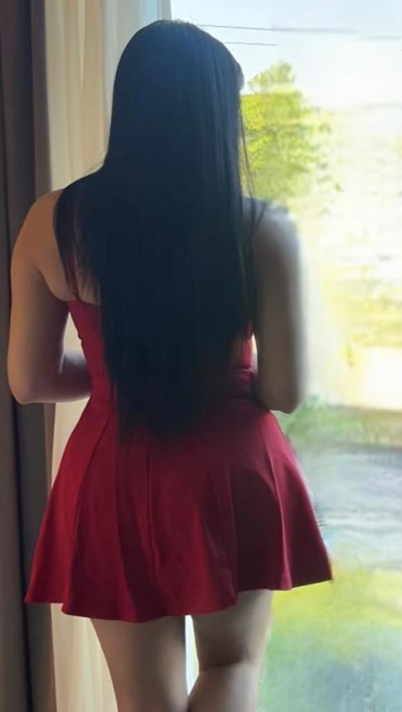 Chica busca chico en Menorca: Chica busca chico