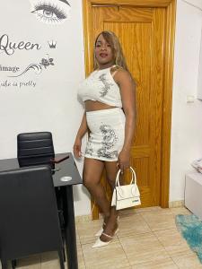 607409866: Transexual en Almería