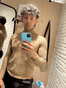 617285720: Chico busca chica en Madrid