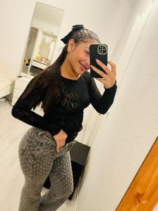 642963995: Chica busca chico en Madrid