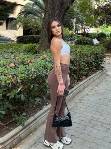 673256158: Chica busca chico en Barcelona