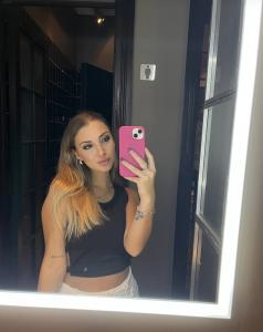 632574257: Chica busca chico en Gerona