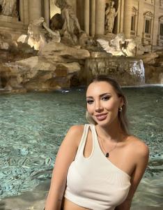 632574257: Chica busca chico en Gerona