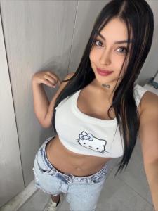 613731191: Chica busca chico en Barcelona