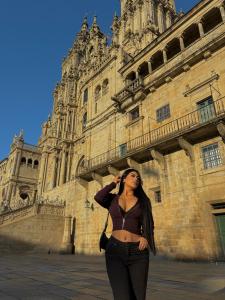 694262933: Chica busca chico en La Coruña