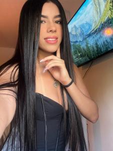 667819534: Chica busca chico en Madrid