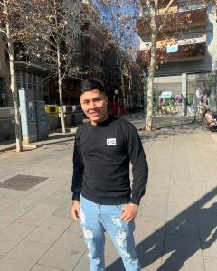 631232992: Chico busca chica en Valencia