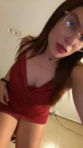 624153910: Chica busca chico en Sevilla