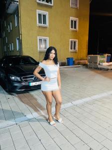 632227184: Chica busca chico en Madrid