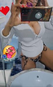 651326299: Chica busca chico en Orense