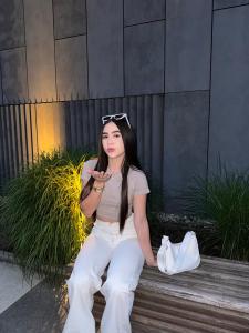 631507330: Chica busca chico en Barcelona