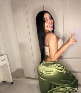 613731191: Chica busca chico en Barcelona