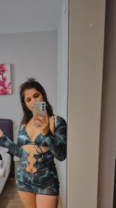 672826443: Chica busca chico en Valencia