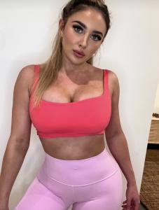 641425927: Chica busca chico en Gerona