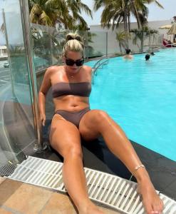 642547385: Chica busca chico en Cáceres