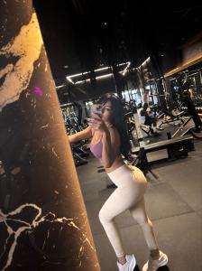 604492996: Chica busca chico en Málaga