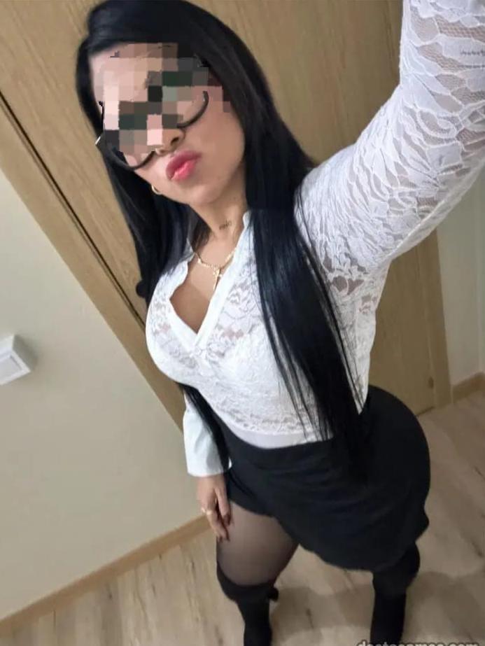 Chica busca chico en Sevilla: 