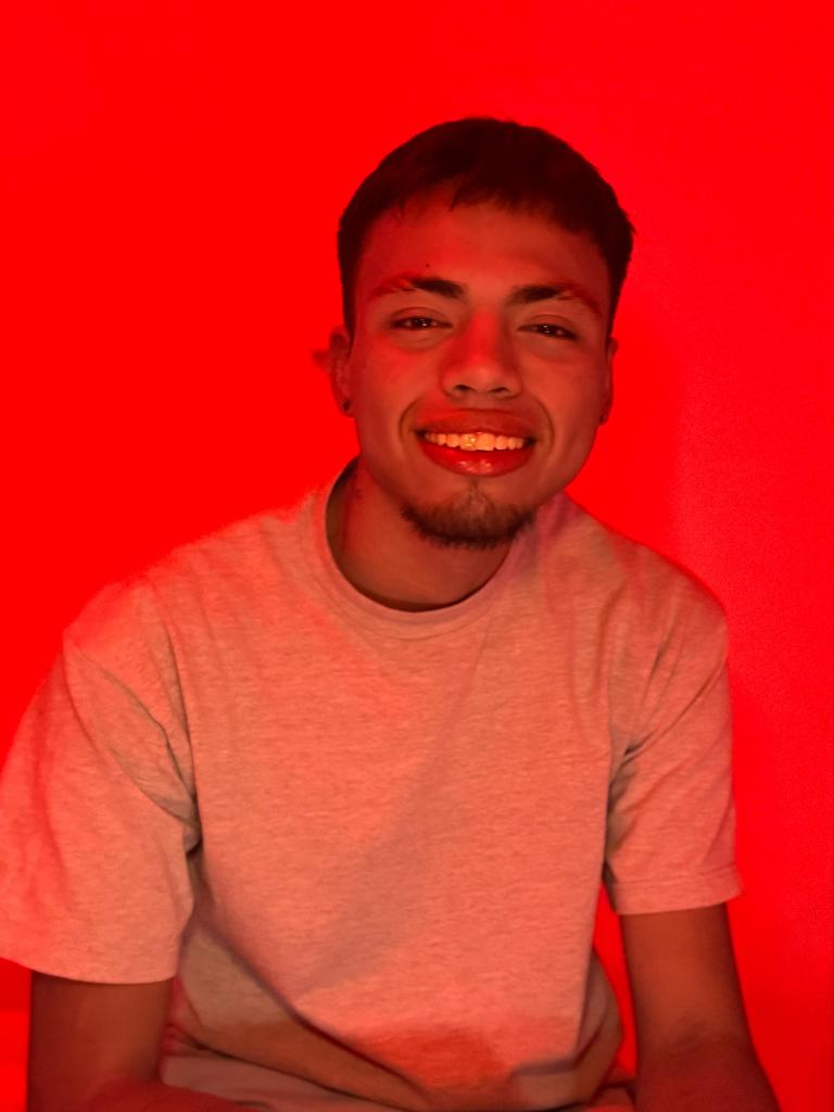 632137836: Chico busca chica en Madrid