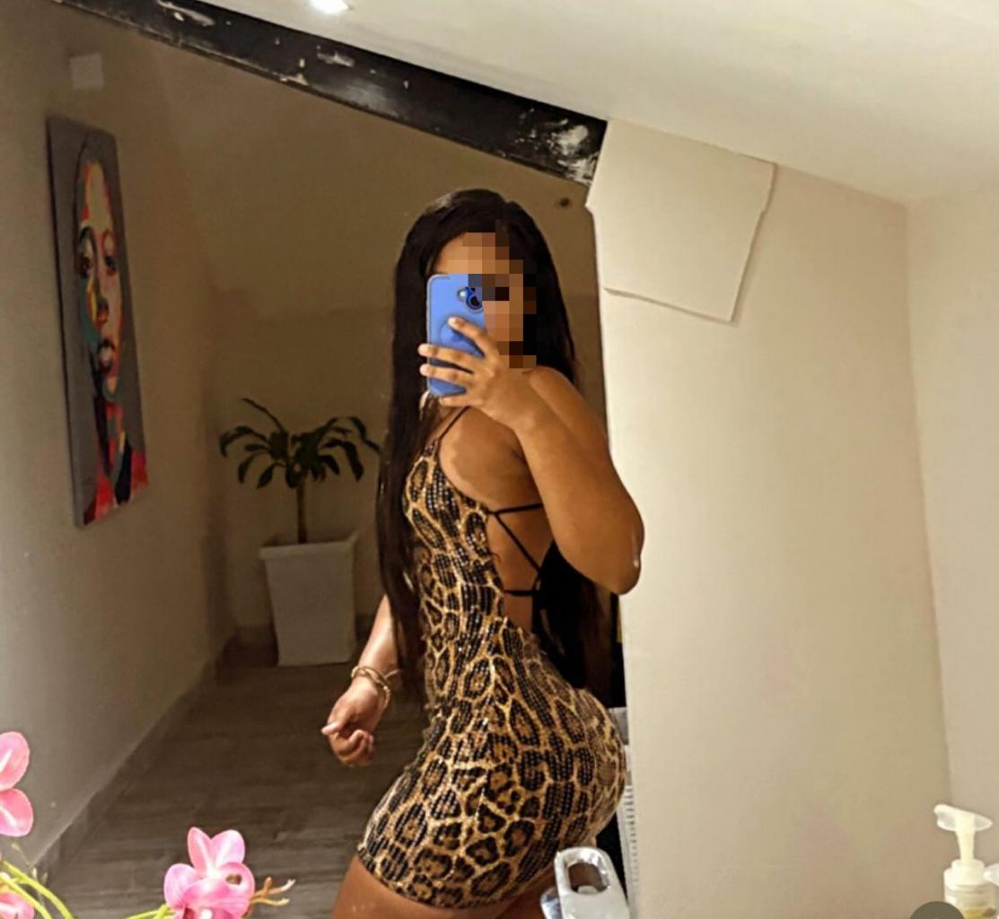 Chica busca chico en Cádiz: 