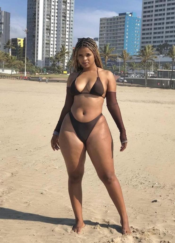 603990983: Chica busca chico en Barcelona