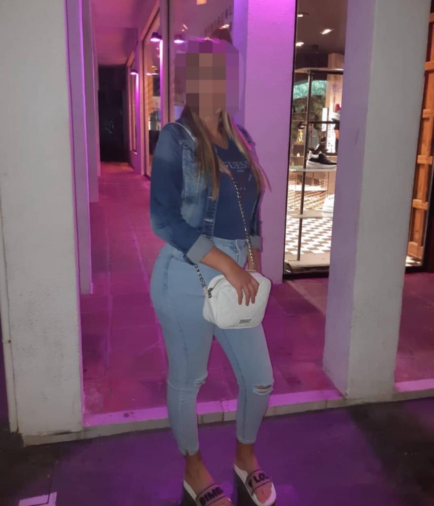 Chica busca chico en Cádiz: 
