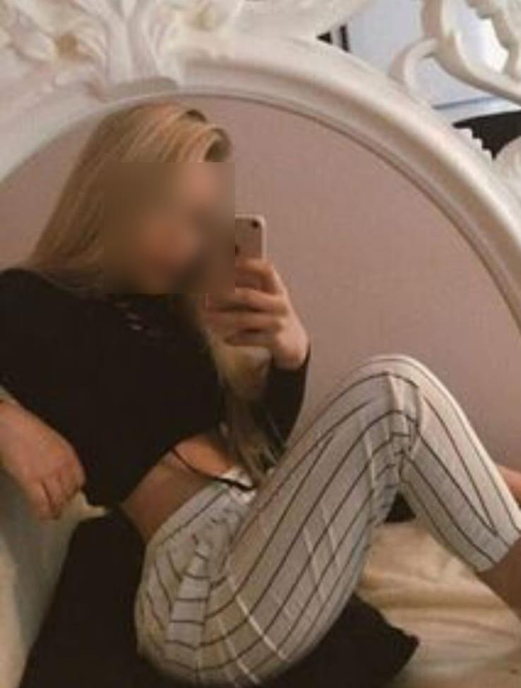 Chica busca chico en Almería: 